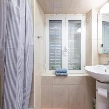Old Town Cozy - One Bedroom Дубровник